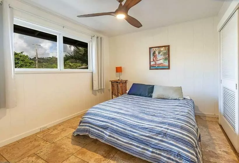 Waimea Bay Garden Bunglaow