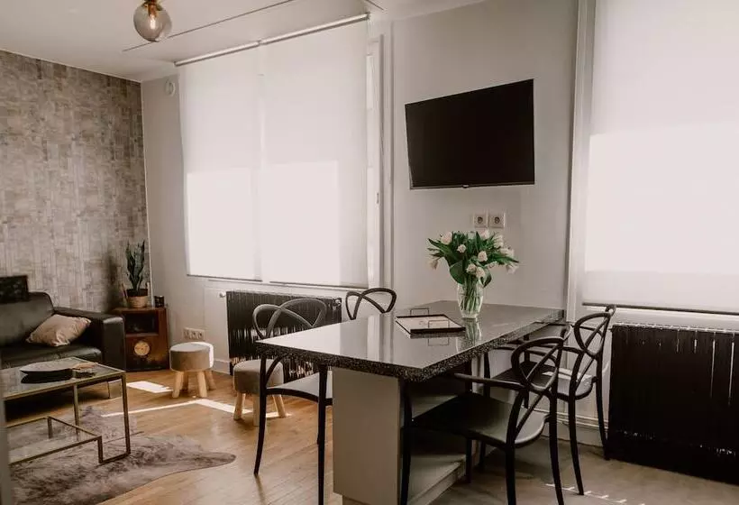 La Loge De Romans