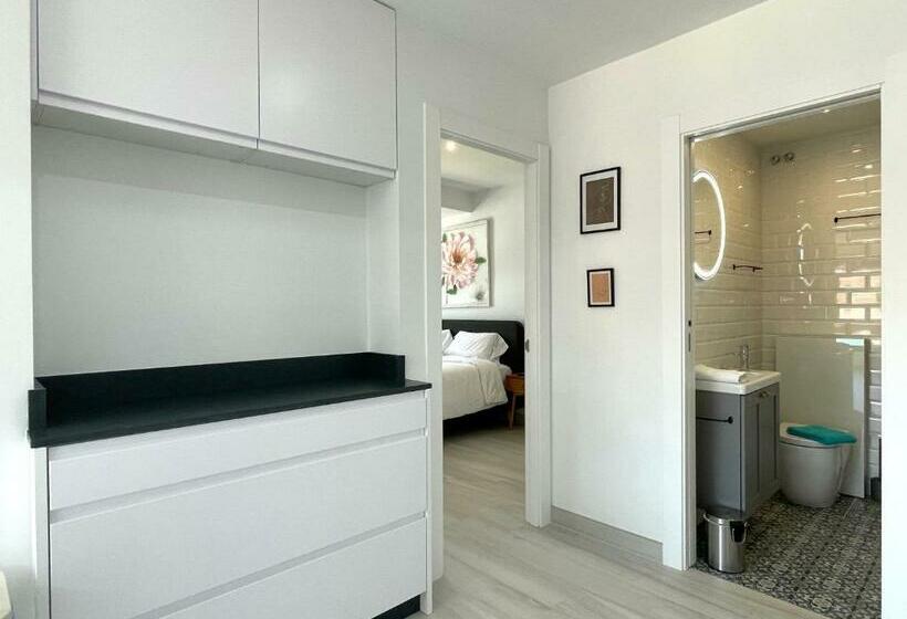 Modern Place City & Beachlife In Heart Of Torremolinos By Solrentspain