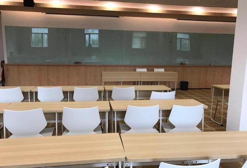 Hanting Hotel Weihai Weigao Plaza