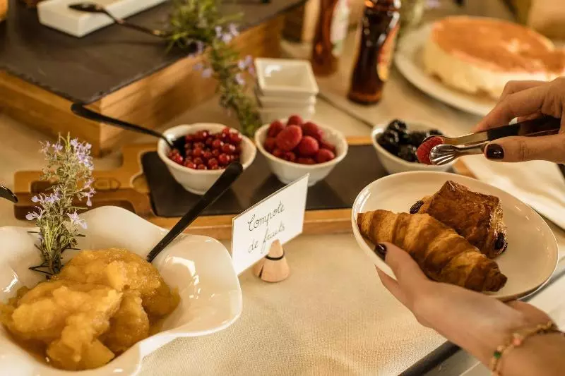 Отель Hôtel Version Maquis Santa Manza