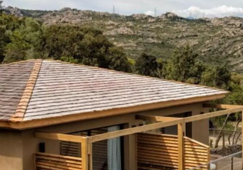 Отель Hôtel Version Maquis Santa Manza