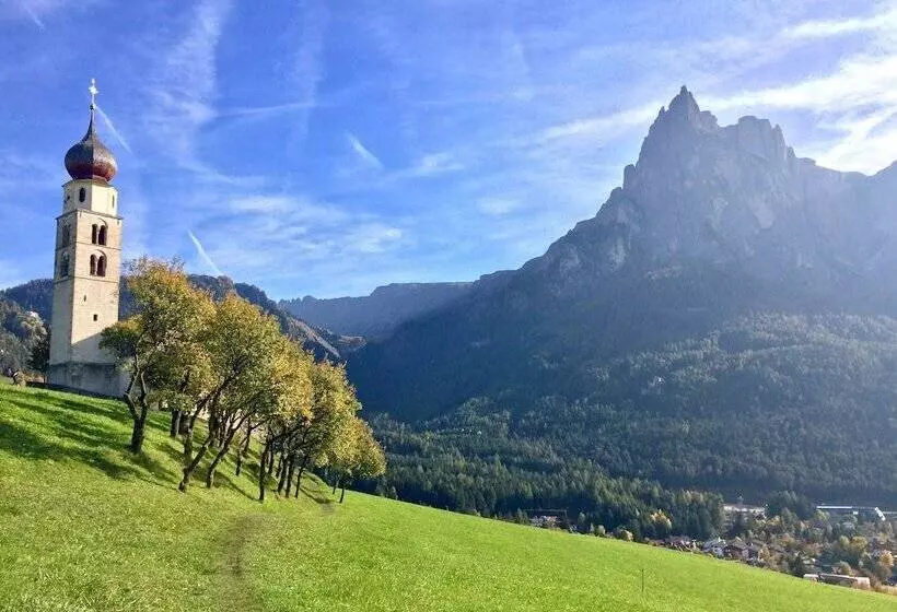 فندق Mirabell Alpine Garden Resort & Spa