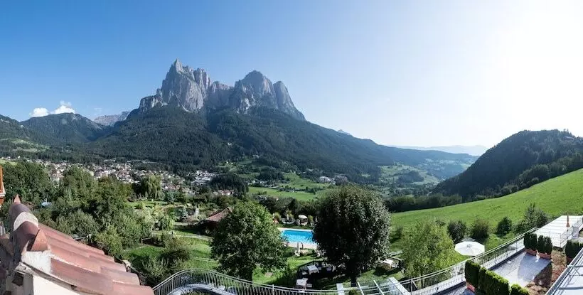 فندق Mirabell Alpine Garden Resort & Spa