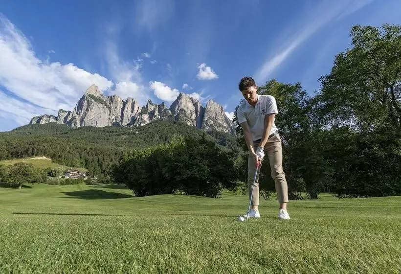 فندق Mirabell Alpine Garden Resort & Spa