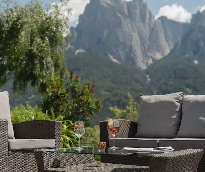 فندق Mirabell Alpine Garden Resort & Spa