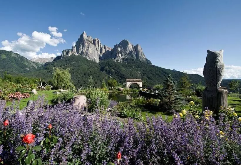 فندق Mirabell Alpine Garden Resort & Spa