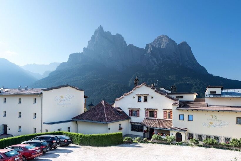 호텔 Mirabell Alpine Garden Resort & Spa