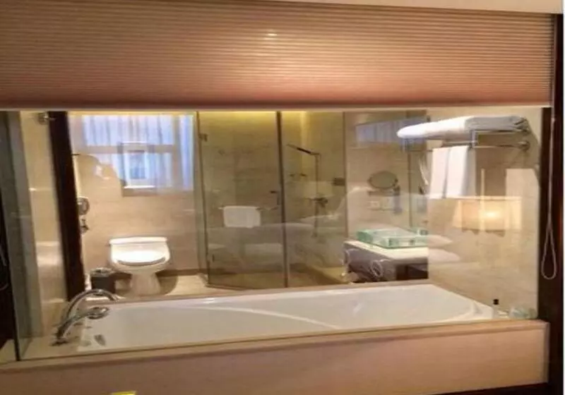 Hotel Golden Shinning New Century Grand