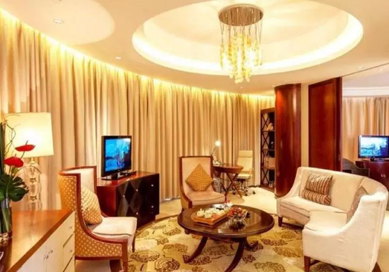 Hotel Golden Shinning New Century Grand