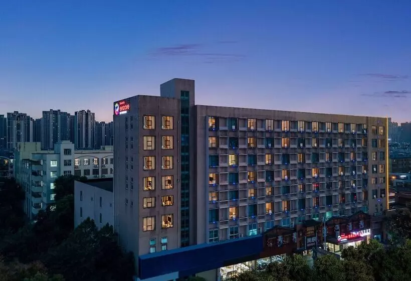 בית מלון כפרי Ramada Encore By Wyndham Changsha Yuhua