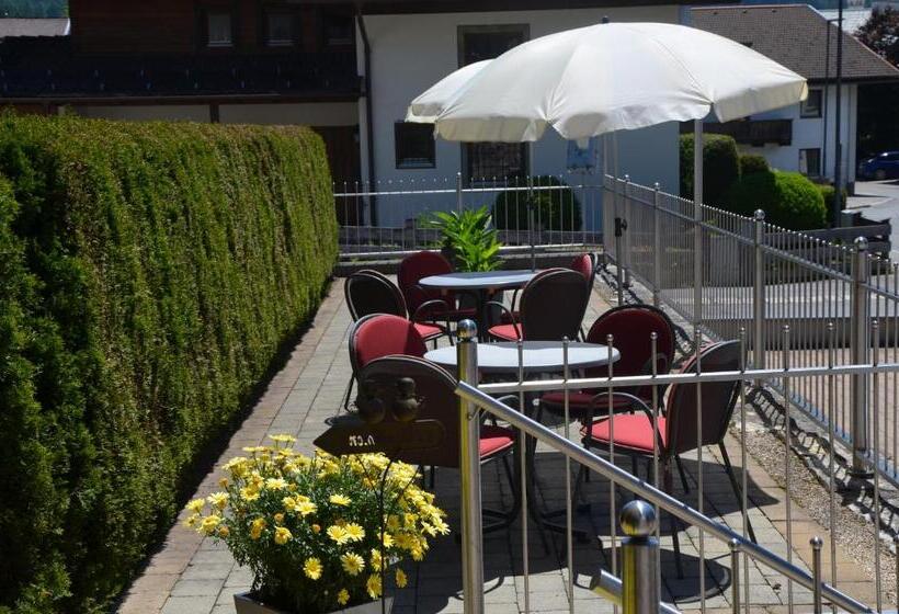 酒店 Rustika   Appartements & Spa