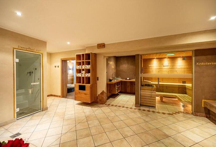 酒店 Rustika   Appartements & Spa