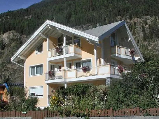 Tanja, Haus Appartements