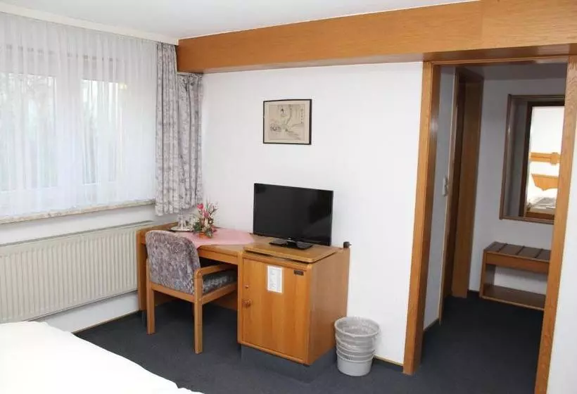 ホテル Restaurant Zum Kleinen König