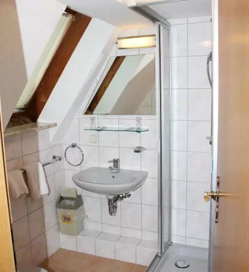 ホテル Restaurant Zum Kleinen König