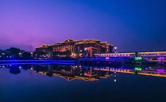 Tongquetai New Century Hotel Tongling