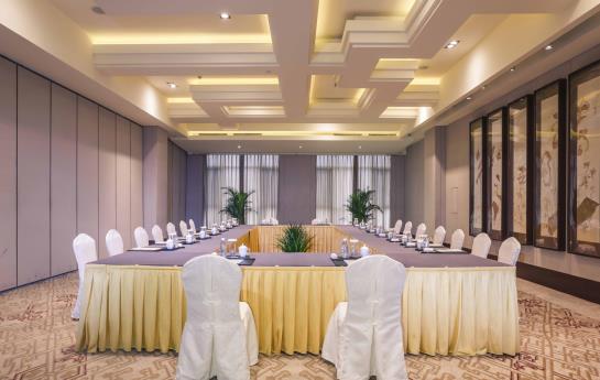 Tongquetai New Century Hotel Tongling