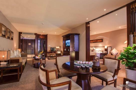 Tongquetai New Century Hotel Tongling