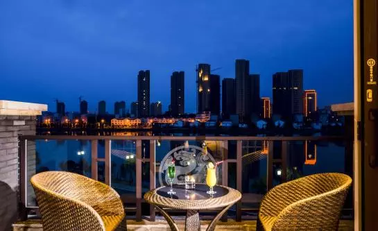 Tongquetai New Century Hotel Tongling