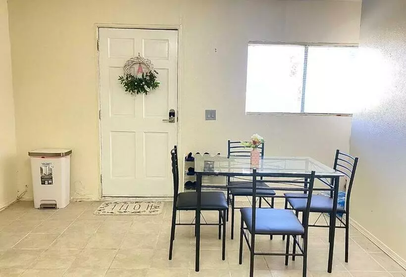 Lincies House