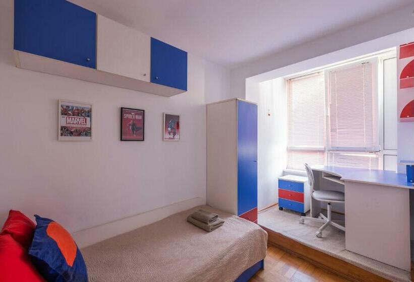 Promenade Rooftop Flat