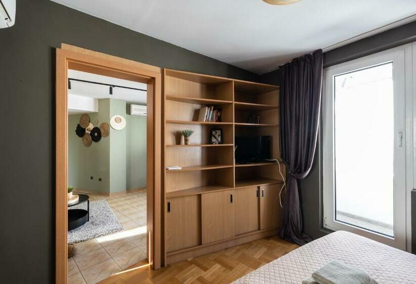 Promenade Rooftop Flat