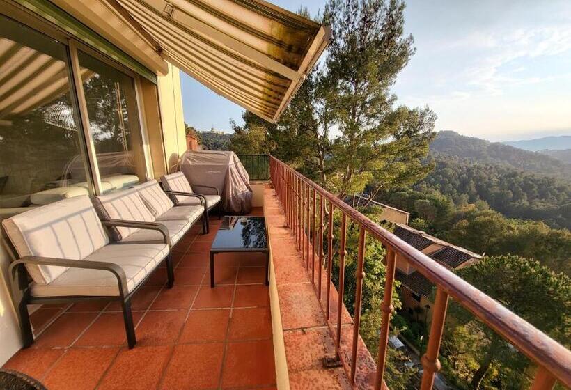 T3 Avec Magnifique Vue Montagne, 3 étoiles, Piscine Et Parking, Clim