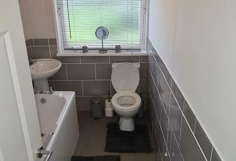 Beautiful 2 Bed Apartment In Campbeltown