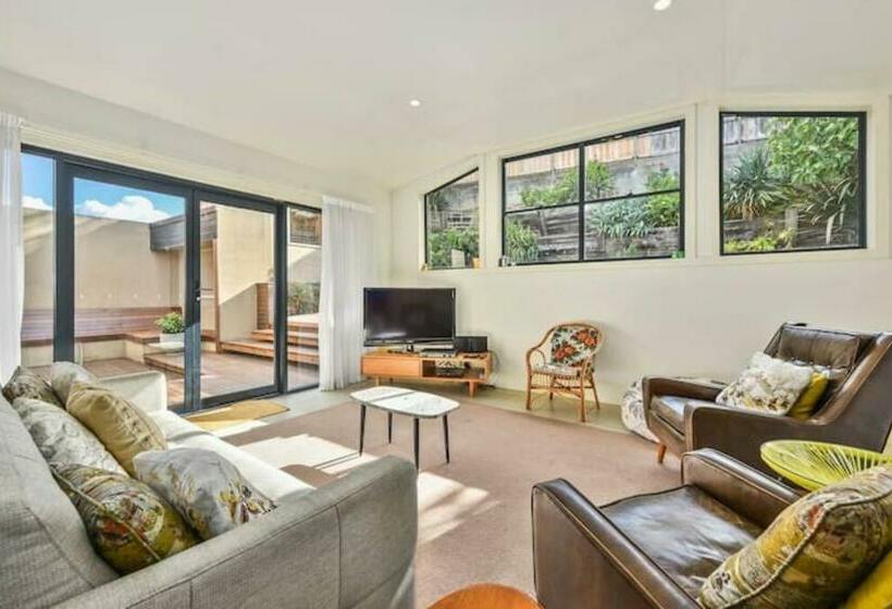 Central Historic Gem