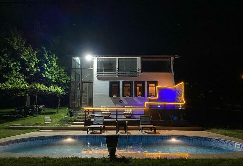 Elmalı Bahçe Sapanca