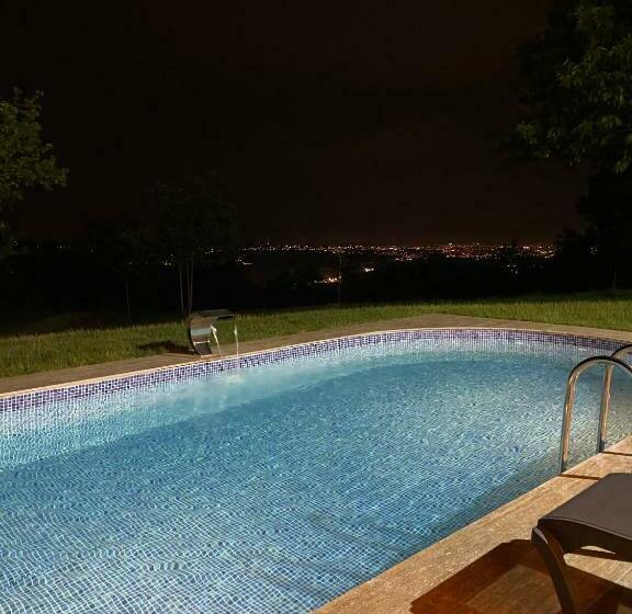 Elmalı Bahçe Sapanca