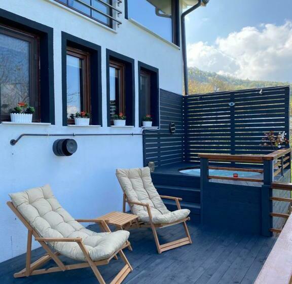 Elmalı Bahçe Sapanca