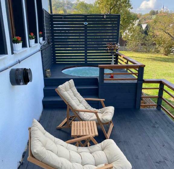 Elmalı Bahçe Sapanca