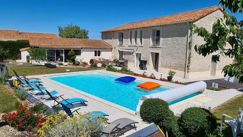 Gîte La Gloriette 4 à 6 Personnes Proche Futuroscope