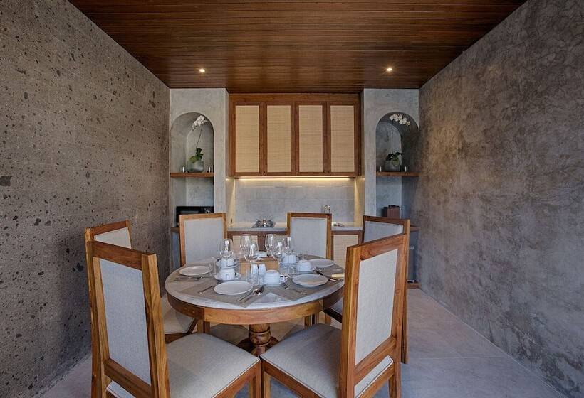 Taman Dharmawangsa Suites