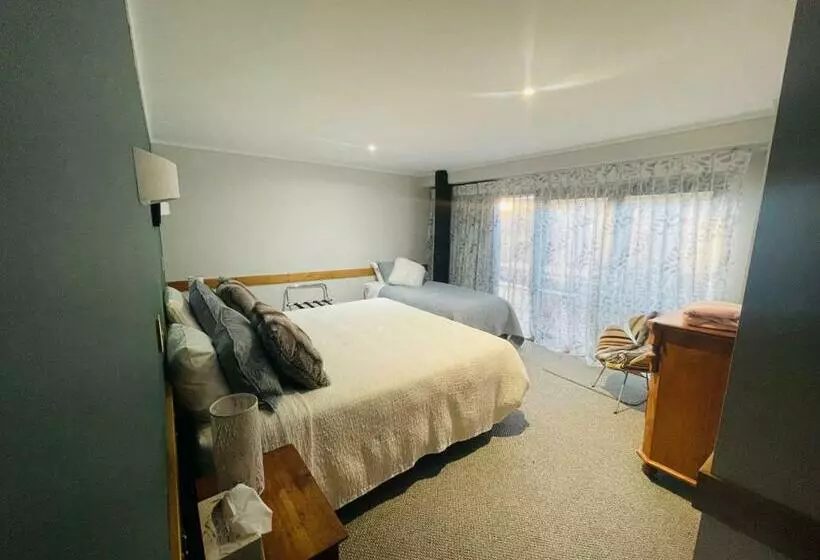 Tikitere Lodge, Rotorua