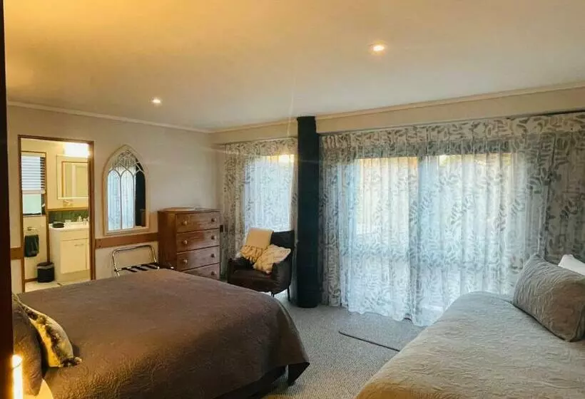 Tikitere Lodge, Rotorua
