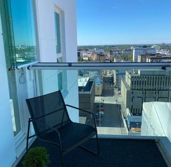 Upea 12 Kerroksen Kaksio Ydinkeskustassa