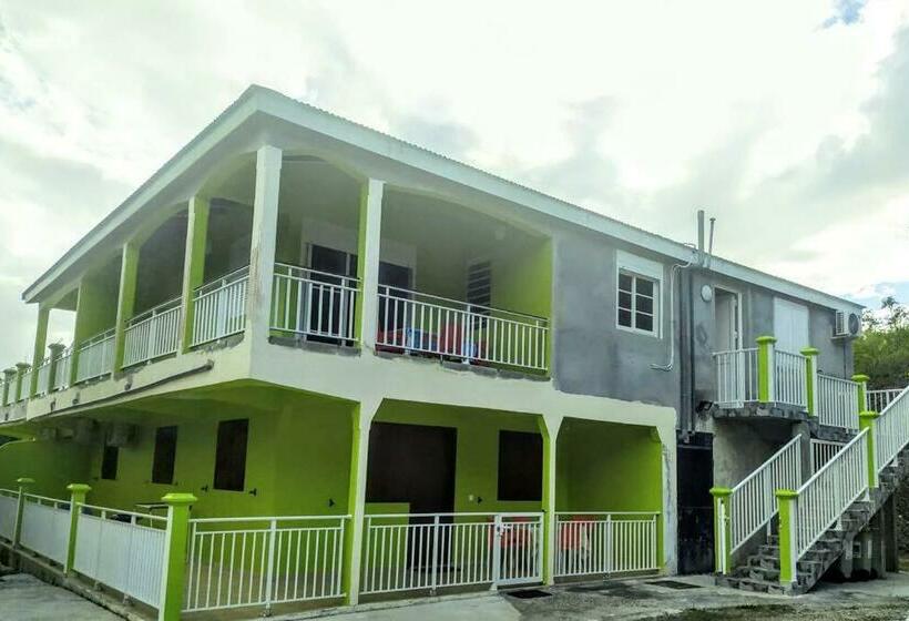 Villa Café   Appartement F3 à Sainte Anne