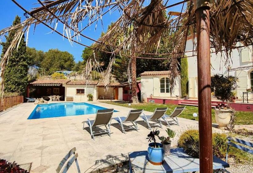 Bastide Marienri By Booking Guys