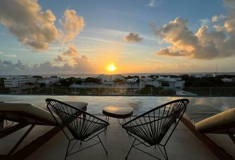 Kaab South Beach Beautiful Big Studio Rooftop Pool Ocean View