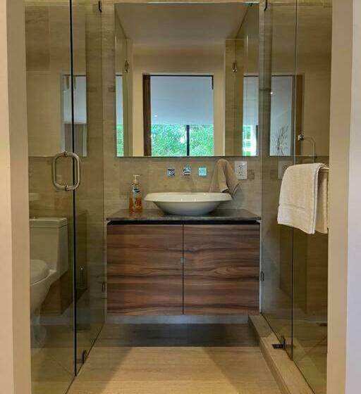 Kaab South Beach Beautiful Big Studio Rooftop Pool Ocean View