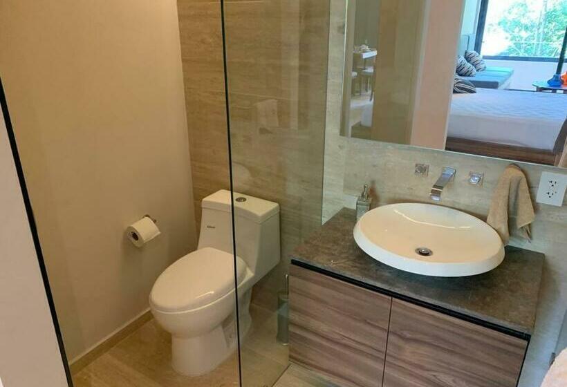 Kaab South Beach Beautiful Big Studio Rooftop Pool Ocean View