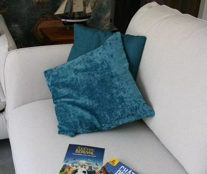 Le Domaine De Louise