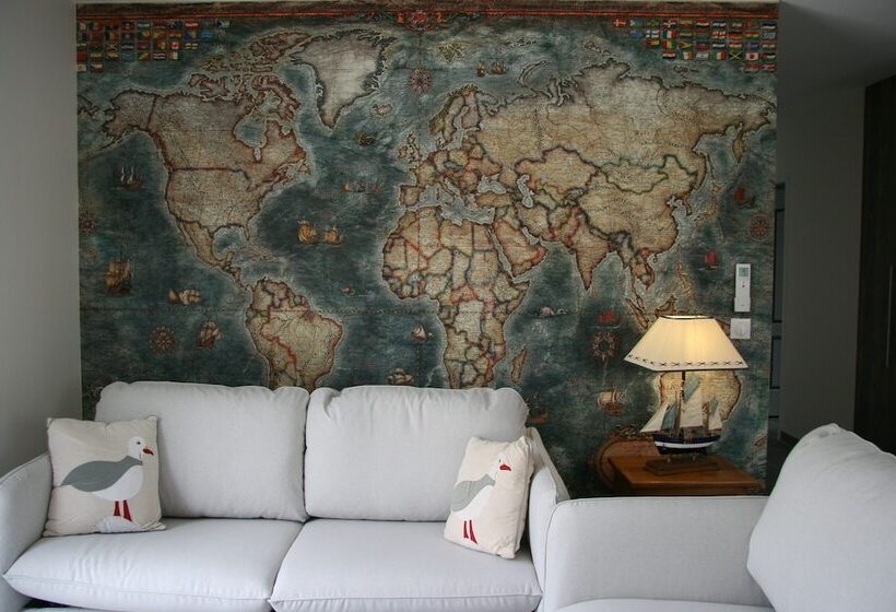 Le Domaine De Louise