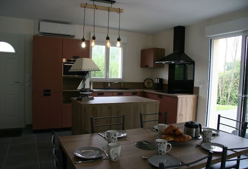 Le Domaine De Louise