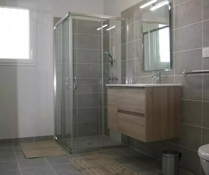 Le Domaine De Louise