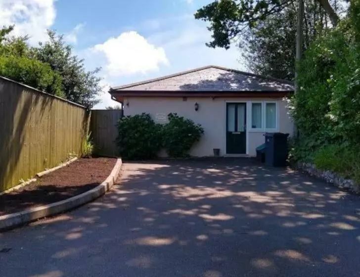 Lockwood House Holiday Cottages,dawlish