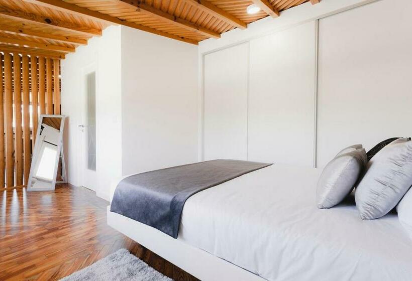 Santa Helena Apartments